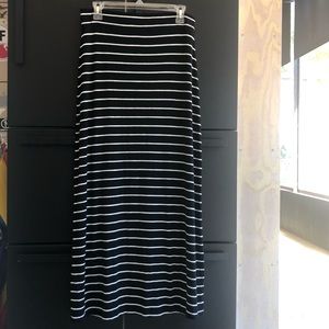 Ann Taylor LOFT Black White Stripe Maxi Skirt S